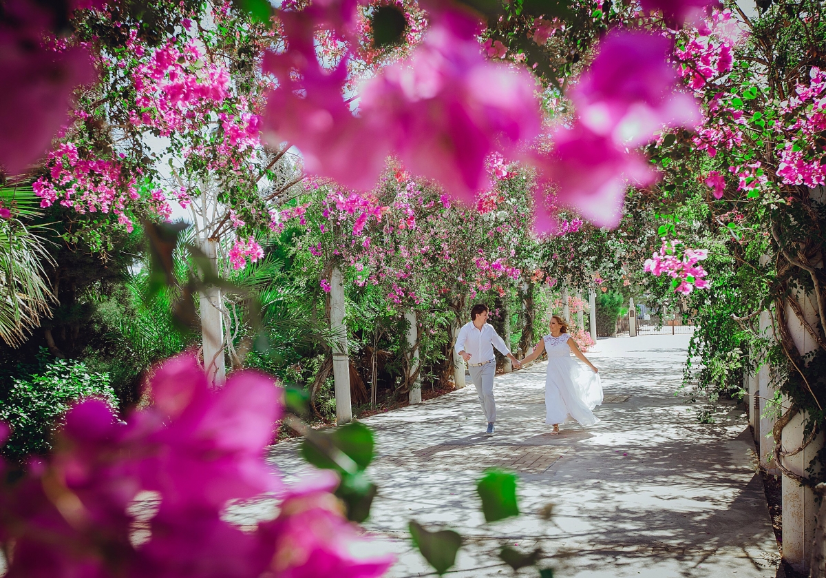 ркальное фото официальной свадьбы на Кипре