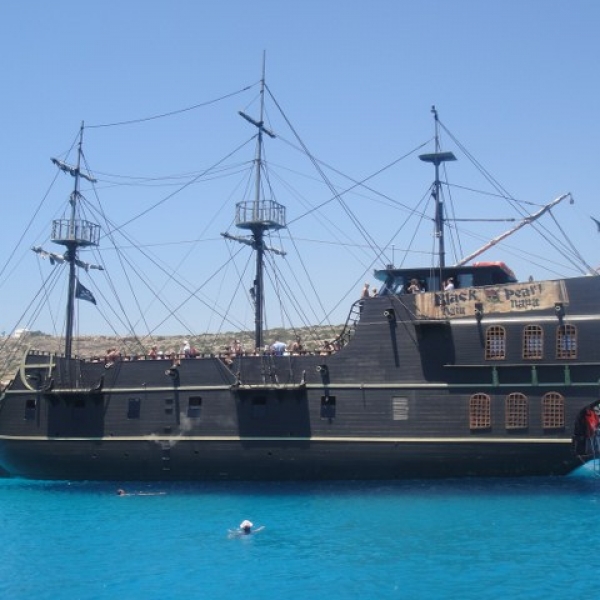 Зал для фотосъемки Корабль BLACK PERL